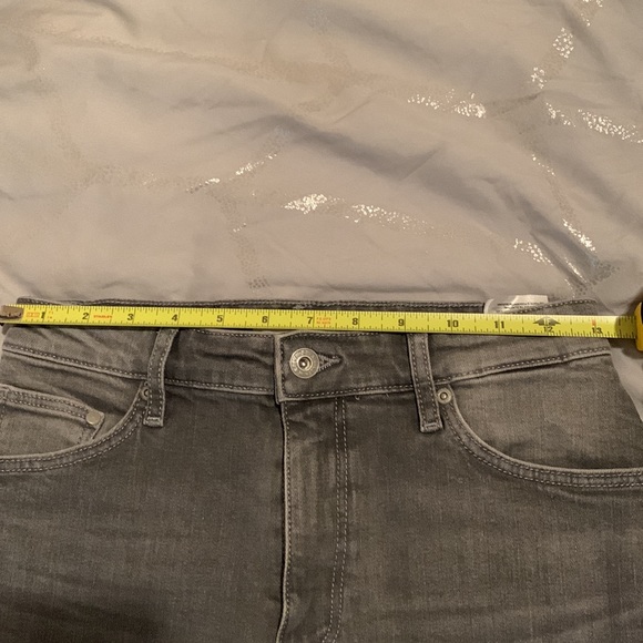 NWOT H&M dark grey jeans shorts - Picture 5 of 7